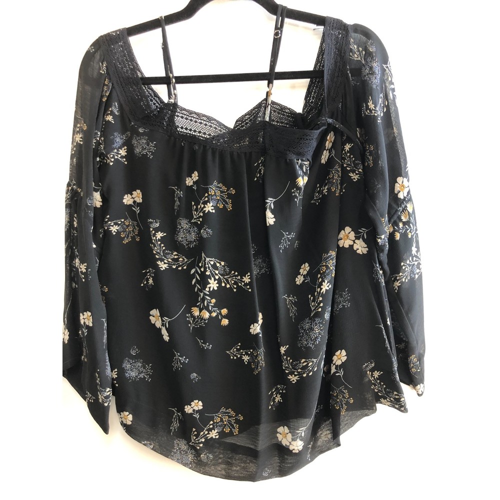 Love Stitch Black Floral Top  L